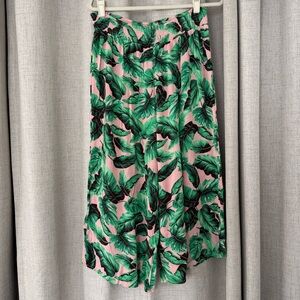 Cropped Palm Flowy Pants